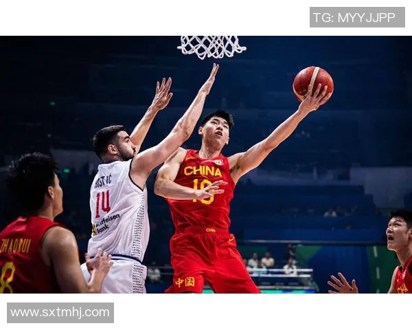 球员们纷纷表达对姚明的尊敬与崇敬之情展现篮球精神的传承与影响